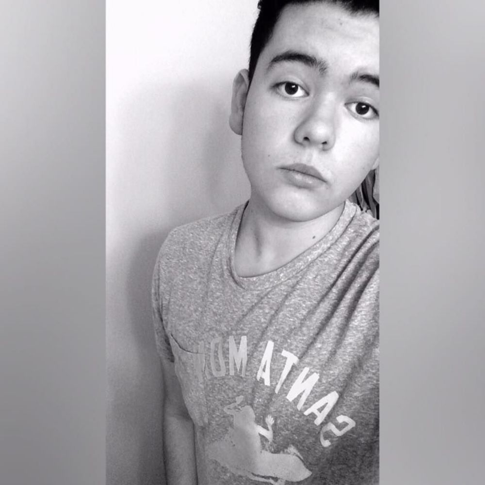 Meet your Posher, Jony